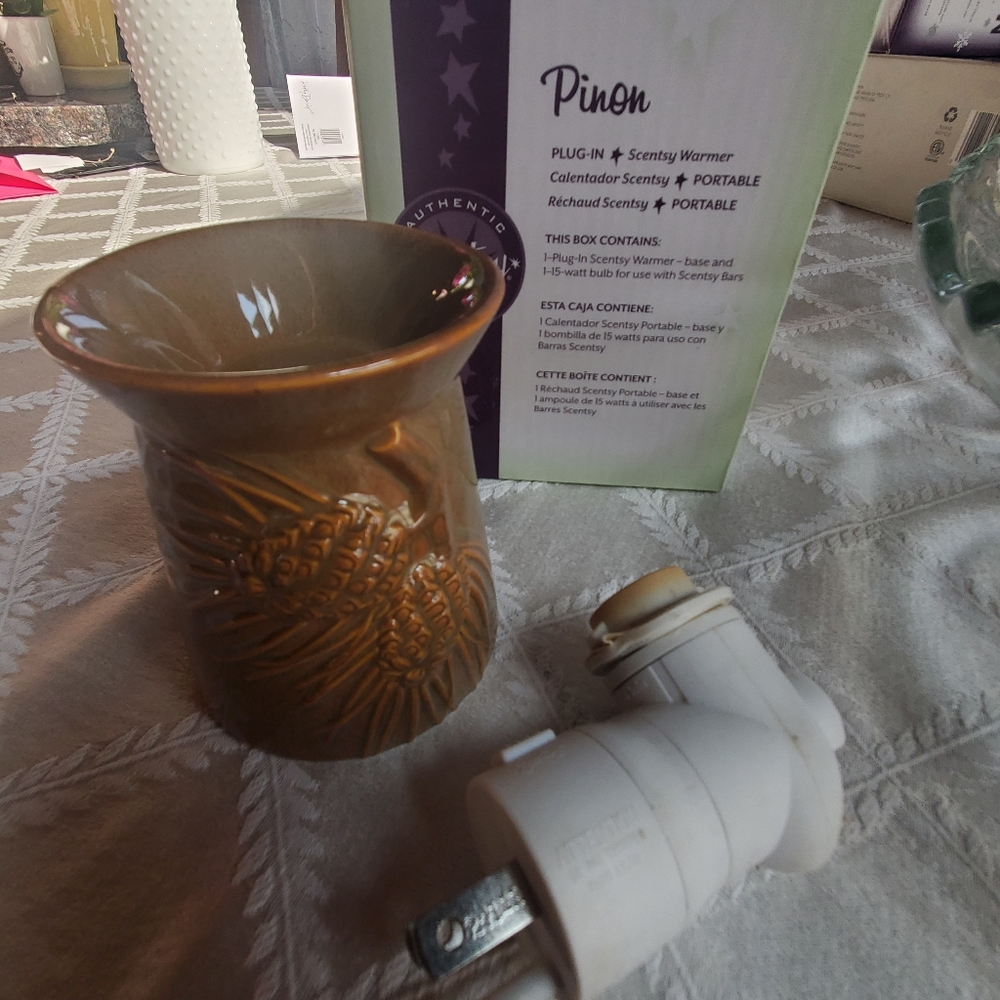 Scentsy Pinon Warmer/Nightlight
